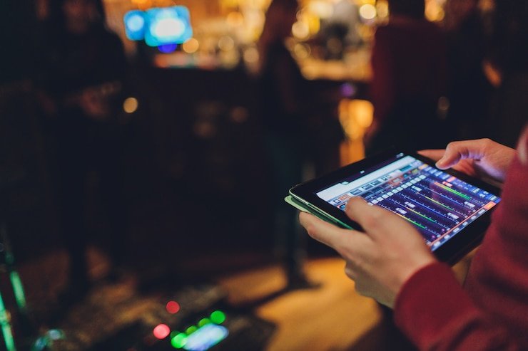 Perbandingan antarmuka aplikasi Android dan browser iOS benteng 786 dengan pasar sepak bola dan live casino